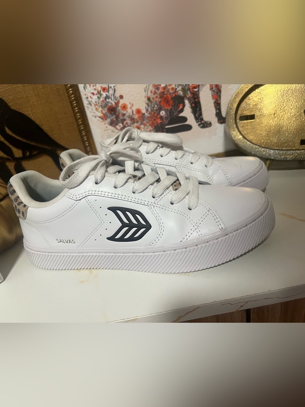 Cariuma White Low-Top Sneakers with Black Logo